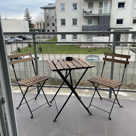 Appartement Przytulny Apartament à Trzebownisko Extérieur photo